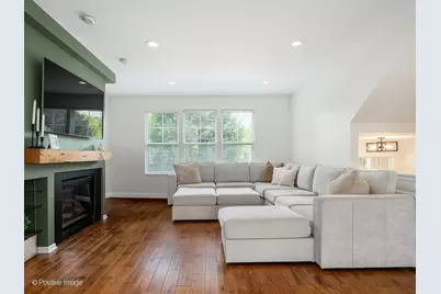5566 Cloverdale Road, Hanover Park, IL 60133 - Photo 5