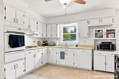 303 Ridge Street, Algonquin, IL 60102 - Photo 9