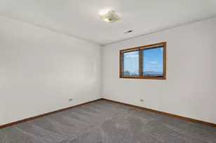 16107 Eagle Ridge Dr, Tinley Park, IL 60477 - Photo 11