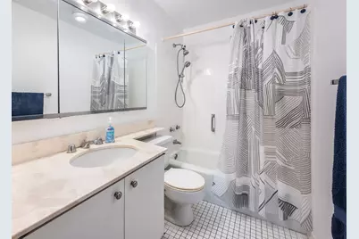 5415 N Sheridan Road #708, Chicago, IL 60640 - Photo 11