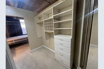 811 W 15th Place #303, Chicago, IL 60608 - Photo 7