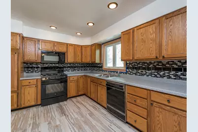 2417 Metropolitan Avenue, Waukegan, IL 60087 - Photo 11