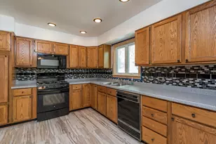 2417 Metropolitan Ave, Waukegan, IL 60087 - Photo 11
