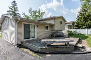 2417 Metropolitan Ave, Waukegan, IL 60087 - Photo 29