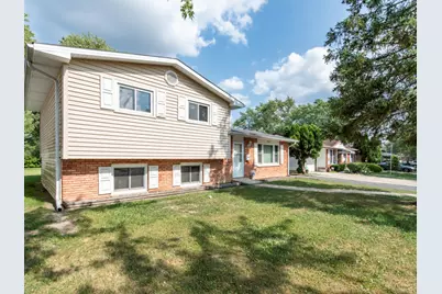 2417 Metropolitan Avenue, Waukegan, IL 60087 - Photo 3