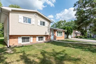 2417 Metropolitan Ave, Waukegan, IL 60087 - Photo 3