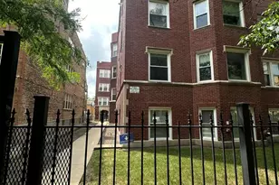 6438 N Seeley Ave, Chicago, IL 60645 - Photo 1