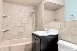 1401 Channel Beach Ave, Johnsburg, IL 60051 - Photo 7
