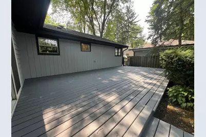 16260 W Arlington Drive, Libertyville, IL 60048 - Photo 3