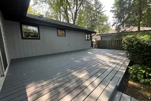 16260 W Arlington Dr, Libertyville, IL 60048 - Photo 3