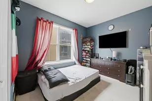 3008 W Addison St, Chicago, IL 60618 - Photo 17