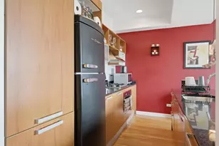3008 W Addison St, Chicago, IL 60618 - Photo 5