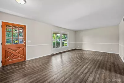 136 Scott Drive, East Dundee, IL 60118 - Photo 3