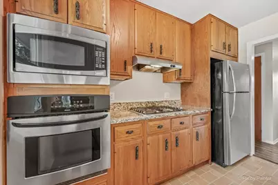 136 Scott Drive, East Dundee, IL 60118 - Photo 7