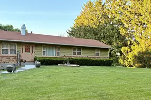 55 Dawn Ave, Plano, IL 60545 - Photo 1