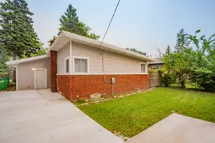 14448 Peoria St, Harvey, IL 60426 - Photo 19