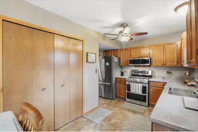 1860 Carl Drive, Round Lake Beach, IL 60073 - Photo 9
