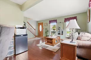 1860 Carl Dr, Round Lake Beach, IL 60073 - Photo 7