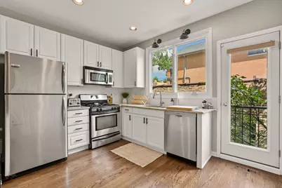 2939 N Honore Street #C, Chicago, IL 60657 - Photo 15