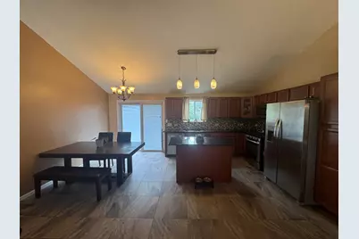 2833 Apple Avenue, Waukegan, IL 60085 - Photo 5