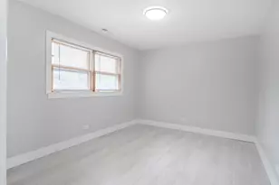 7500 W Addison St, Chicago, IL 60634 - Photo 15