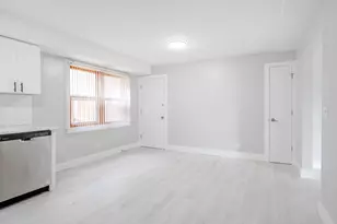 7500 W Addison St, Chicago, IL 60634 - Photo 9