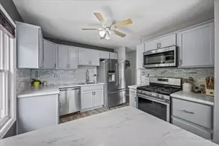 20558 S Graceland Ln, Frankfort, IL 60423 - Photo 7