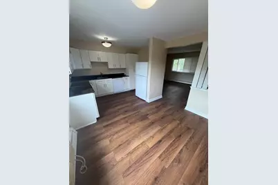 573 Pershing Avenue #F, Glen Ellyn, IL 60137 - Photo 3