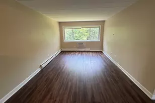 1307 College Ave, Wheaton, IL 60187 - Photo 3