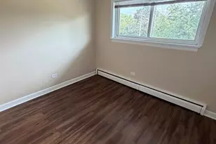 1307 College Ave, Wheaton, IL 60187 - Photo 5