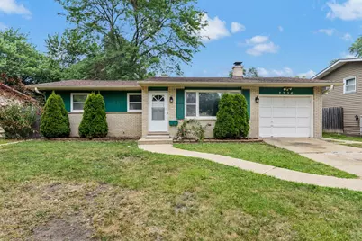 2736 Wall Avenue, Waukegan, IL 60087 - Photo 1
