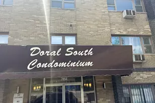 7854 S South Shore Dr, Chicago, IL 60649 - Photo 3