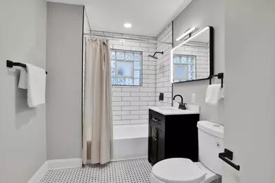 9824 S Escanaba Avenue, Chicago, IL 60617 - Photo 21