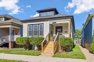 9824 S Escanaba Ave, Chicago, IL 60617 - Photo 3