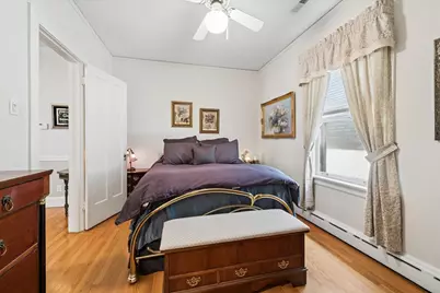 5725 N Sacramento Avenue, Chicago, IL 60659 - Photo 11