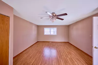 593 Iroquois Trail, Carol Stream, IL 60188 - Photo 11
