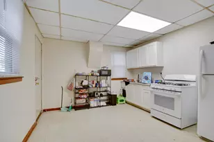 2854 W 38th Pl, Chicago, IL 60632 - Photo 5