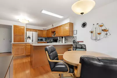 130 Chambord Court, Bloomingdale, IL 60108 - Photo 11