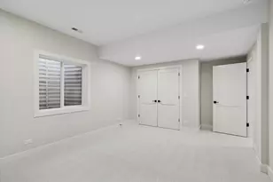 498 W 3rd Ave, Elmhurst, IL 60126 - Photo 31