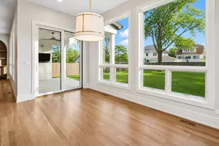 498 W 3rd Ave, Elmhurst, IL 60126 - Photo 13