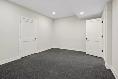 498 W 3rd Avenue, Elmhurst, IL 60126 - Photo 33