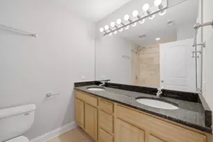 2527 W Harrison St, Chicago, IL 60612 - Photo 13