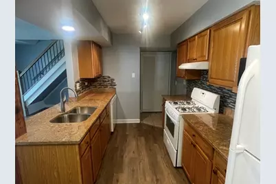 1202 Spur Court, Wheeling, IL 60090 - Photo 5