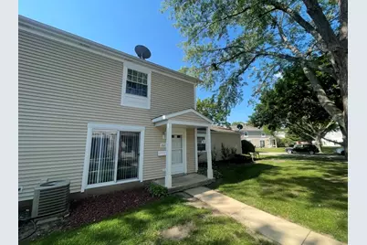 1202 Spur Court, Wheeling, IL 60090 - Photo 1