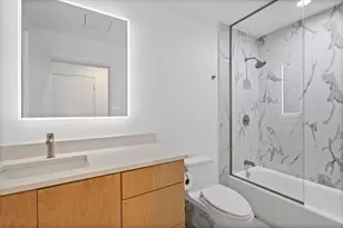 510 W Erie St, Chicago, IL 60654 - Photo 11