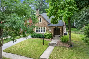 1739 Cedar Rd, Homewood, IL 60430 - Photo 3