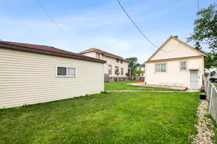 2819 Commercial Ave, South Chicago Heights, IL 60411 - Photo 17
