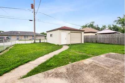 2819 Commercial Avenue, South Chicago Heights, IL 60411 - Photo 15