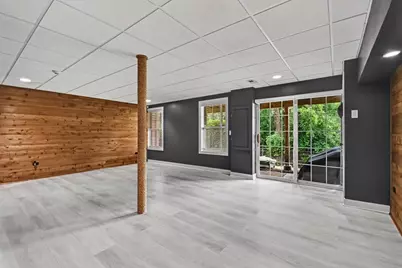 11044 72nd Street, Indian Head Park, IL 60525 - Photo 17