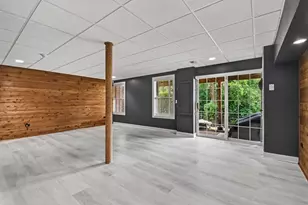 11044 72nd St, Indian Head Park, IL 60525 - Photo 17